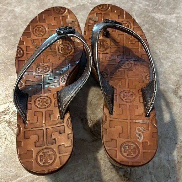 Tory Burch Pewter Cork Wedge Sandals - Picture 8 of 8